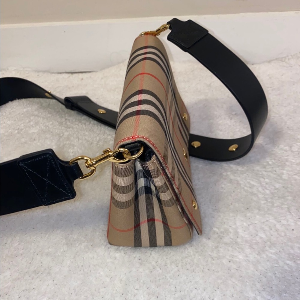 Burberry Bag - Picture 2 of 5